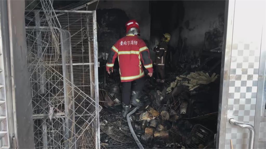 台南民宅電線走火 屋主一度受困 9隻愛貓生死未卜