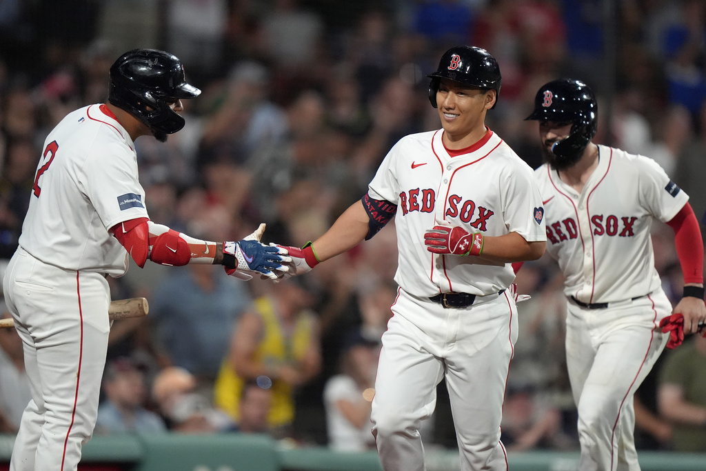 MLB（影）／日本強棒同日發威！　吉田正尚.鈴木誠也猛打賞助球隊獲勝