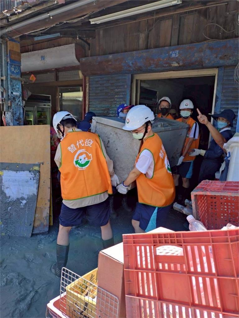 快新聞／同島一命！替代役備役首度勤務召集　 千人動員跨區投入花蓮災後復原