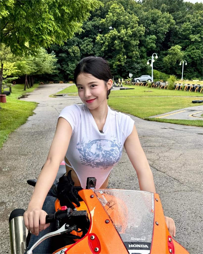髮香來尬聊(影)/啦啦隊女神李多慧來了!爆料媽媽會碎碎念?加碼透露想挑戰八點檔!