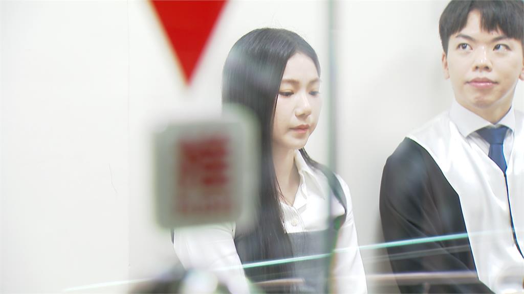 Andy、家寧合拍偶像劇?網見「北檢同框」喊:命中註定我告你 Andy、家寧「北檢同框」遭惡搞!鬼轉變「浪漫偶像劇」網笑:命中註定我告你
