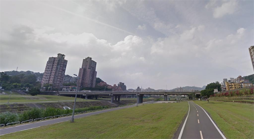 婦人扶護欄「慘摔河濱公園2米深溝」 北市府判國賠104萬元確定
