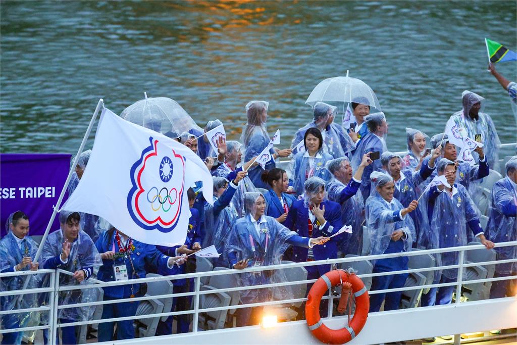 巴黎奧運／開幕男舞者「褲子位移」沒包住！舞一跳「重點側露」超扯畫面瘋傳