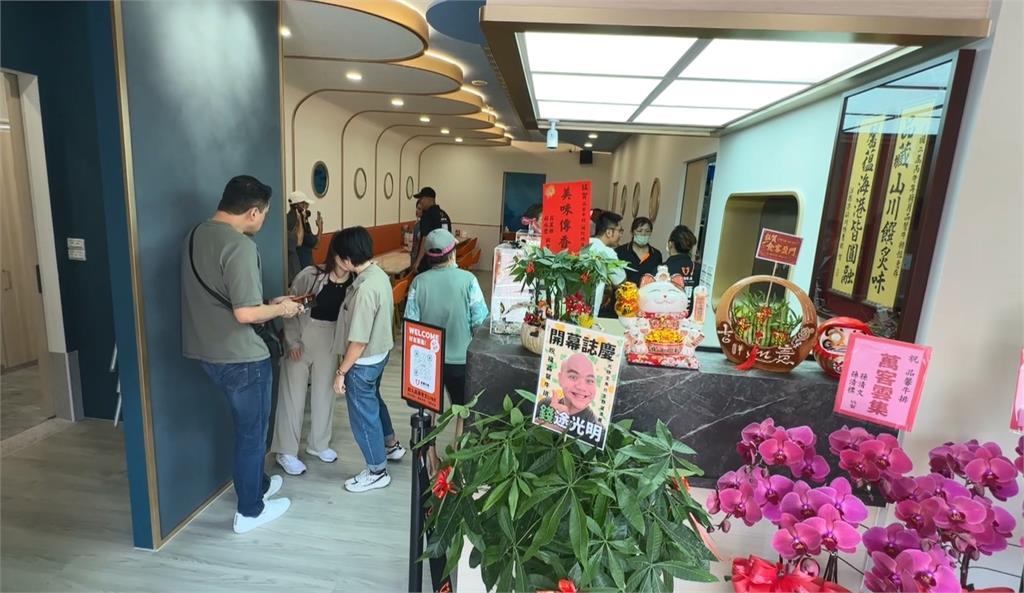168天浴火重生! 高雄彌陀牛排店"重新開幕" 老顧客力挺