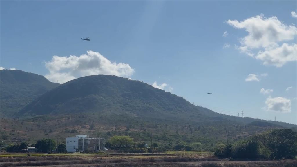 陸航射擊訓練超震撼　　超級眼鏡蛇直升機精準射擊