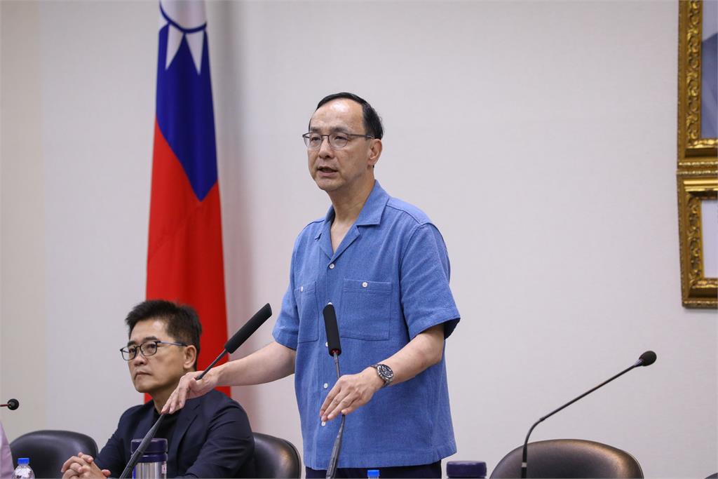 快新聞/朱立倫啟動愛國者行動抗罷 吳思瑤點統戰四本柱譏:比喻不倫不類