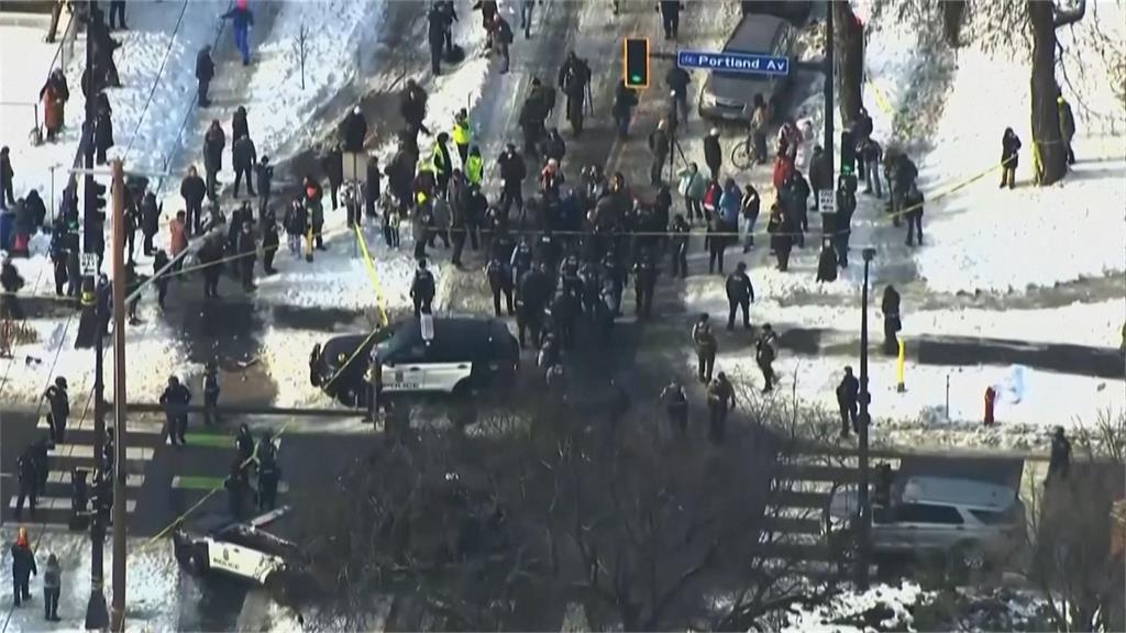 美明州ICE執法遇開車衝撞　ICE擊斃駕駛引民眾抗議