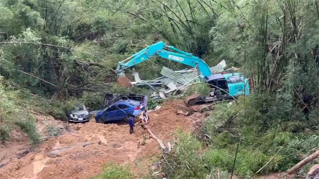 台南柳營民宅9秒內倒塌墜谷　南化關山里一度淪孤島