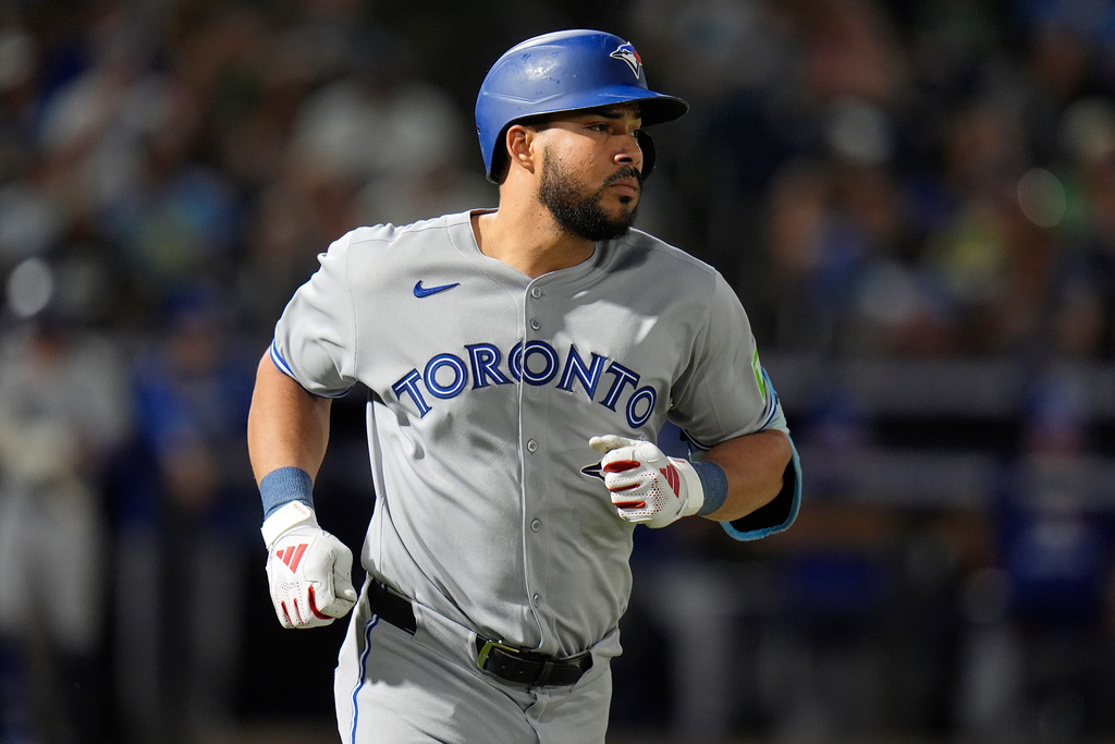 MLB/藍鳥壞消息!161轟重砲背傷嚴重確定報銷火力出現缺口