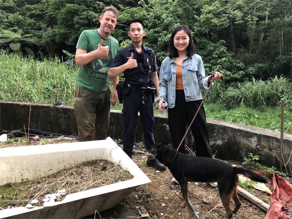 快新聞／救援者反被救？外籍男救動物卻受困山區　警員全程以流利英語溝通