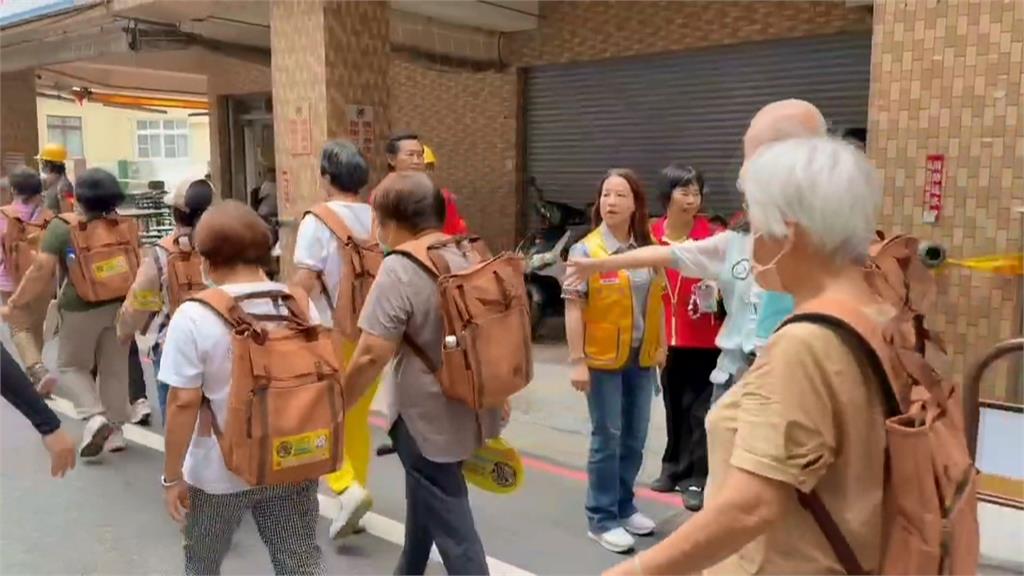 台南安平舉辦防災演練　模擬遇強震住戶疏散逃生
