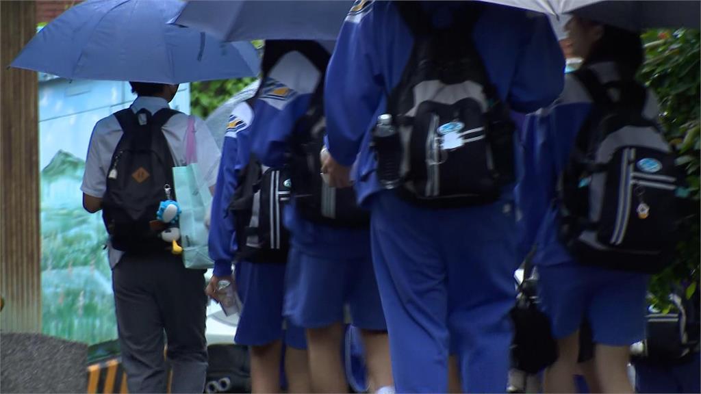 金山暴雨成災　金山高中114名師生學校睡1晚