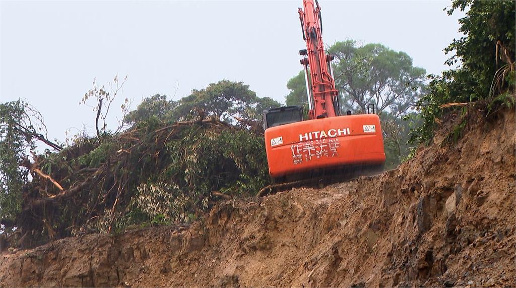 大雨不斷搶通中！　基隆新豐街一度恢復雙向通車