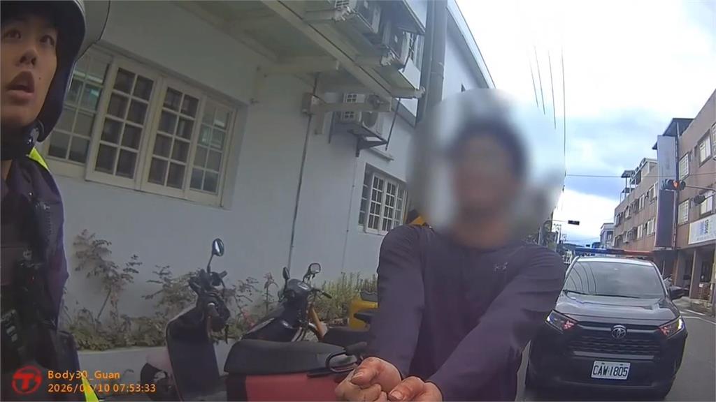 火爆！　花蓮乘客疑「車資糾紛」心生不滿　當街失控痛毆運將「滿頭鮮血」