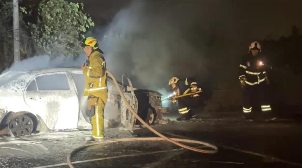 快新聞/基隆停車場小客車燃燒!車主幸運獲救