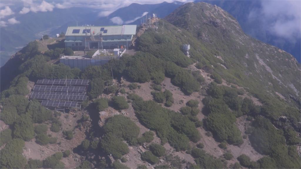 陳世凱登玉山氣象站視察 感謝第一線人員供資訊與救難