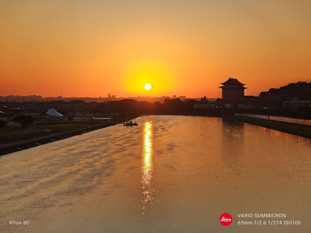 「開箱」SHARP AQUOS R9 pro – 一支有著 Leica 可樂標的日系攝影專機