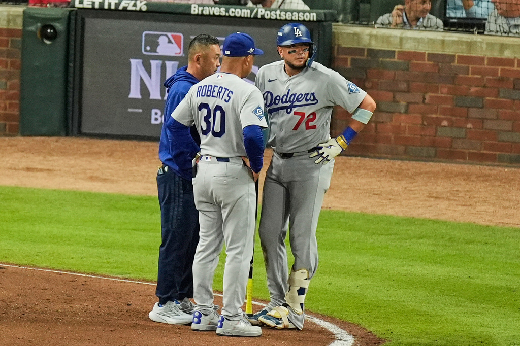 MLB(影)／大谷大聲指出捕手妨礙打擊上壘！道奇一度滿壘可惜下一棒老將沒能建功