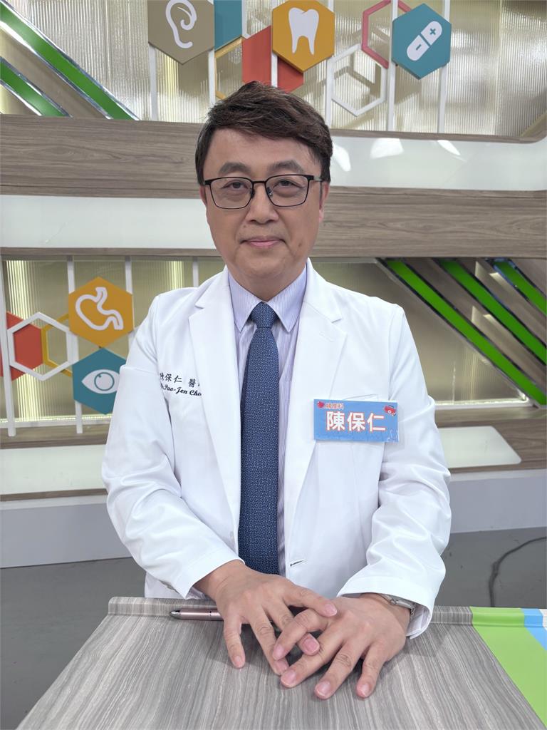 王思佳穿搭亮片沒在怕!當媽後皮膚易發癢、小孩還摳掉裝飾品