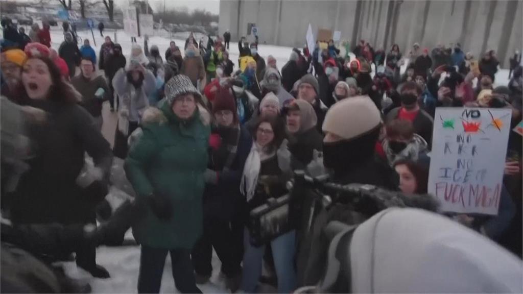 美移民暨海關執法局開槍射殺37歲女性　民眾抗議爆衝突