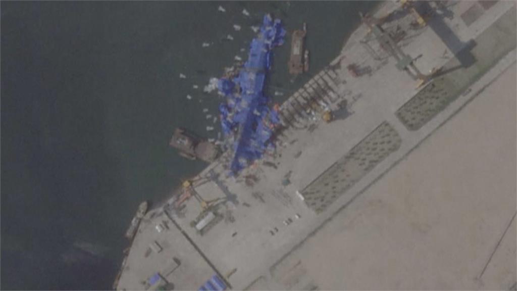 北韓驅逐艦下水翻覆受損 金正恩震怒下令究責