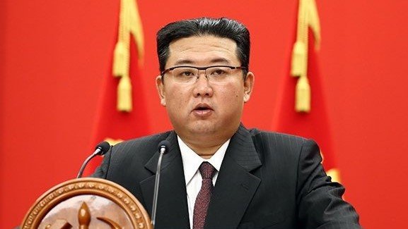 金正日逝世10週年　北朝鮮「舉國哀悼」禁民眾歡笑、飲酒11天！