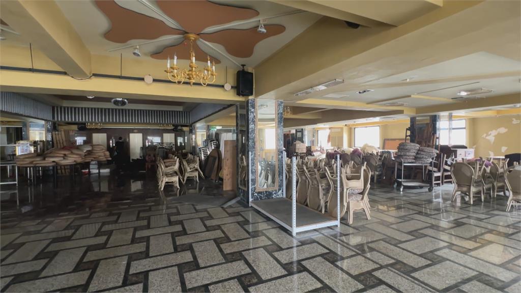 獨家!漢王洲際飯店國宴廳轉型 500張籐椅免費贈送