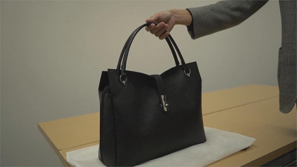 日首相高市掀「早苗活」追星熱 同款包包、原子筆大熱賣