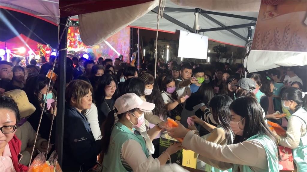 雙主燈照亮麥寮！　雲林麥寮鄉燈節吸引數千名遊客賞燈