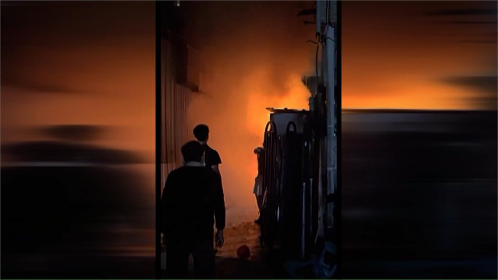 高雄六合夜市驚魂！新攤車開1月突竄火　瓦斯桶旁險爆炸住戶驚嚇