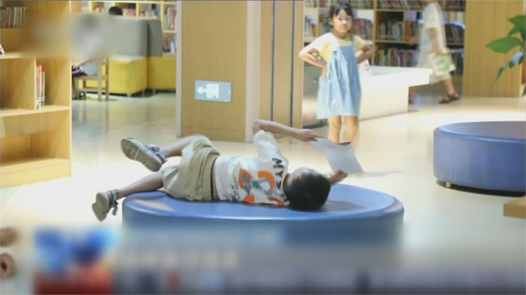 暑假兒童圖書館待整天　秩序亂民怨變托兒所