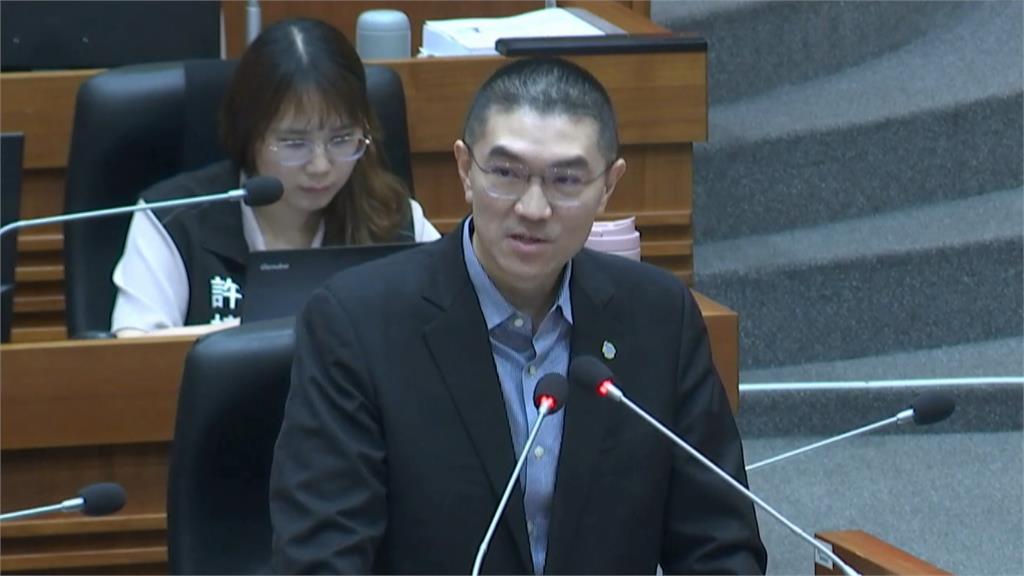 質疑鴨子船億元標案分拆涉弊 鄭文婷控謝國樑圖利