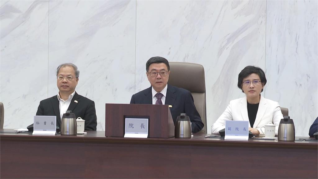 轟政院普發現金「講不清」 立院民進黨團大會砲聲隆隆