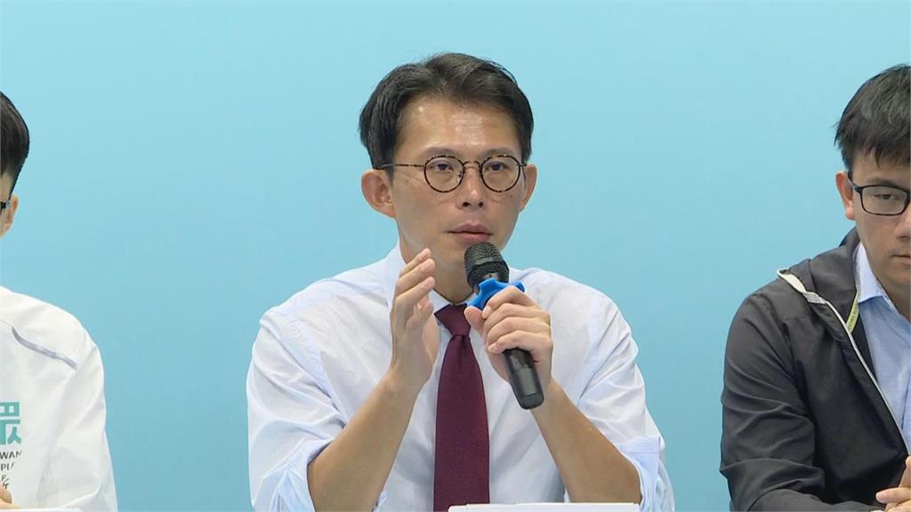 柯文哲二審有救了？律師驚見黃國昌「1身分震撼變動」網笑瘋：非常適合