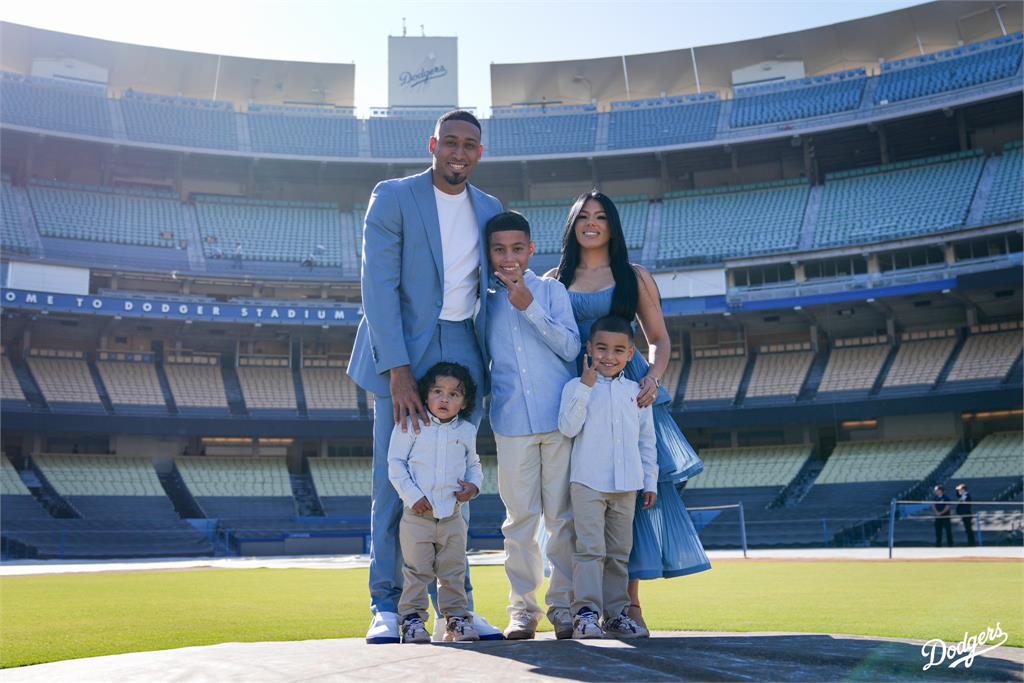 MLB(影)/嗨到警衛都來敲門!迪亞茲確定加盟道奇連高層都忍不住開趴慶賀