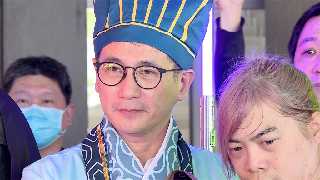 史上最受歡迎科幻電影 歡慶世界星戰日! 鄭運鵬穿古裝扮孔明