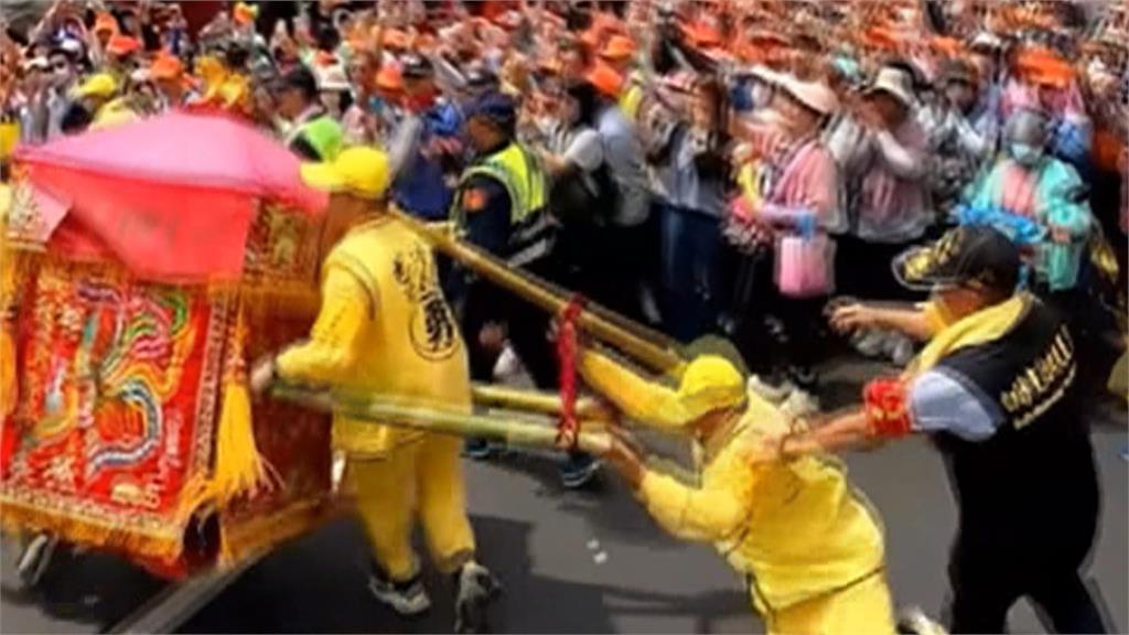 白沙屯媽祖進香首日「四媽相會」 傍晚駐駕台中清水週二凌晨再出發