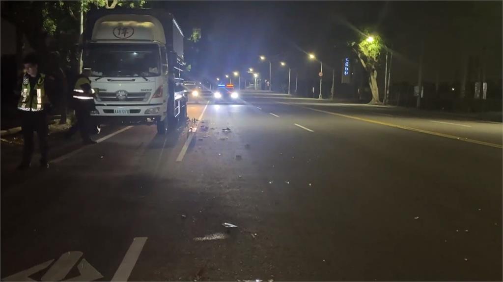 雲林騎士自撞卡大貨車車底　一度受困！救出已無生命跡象