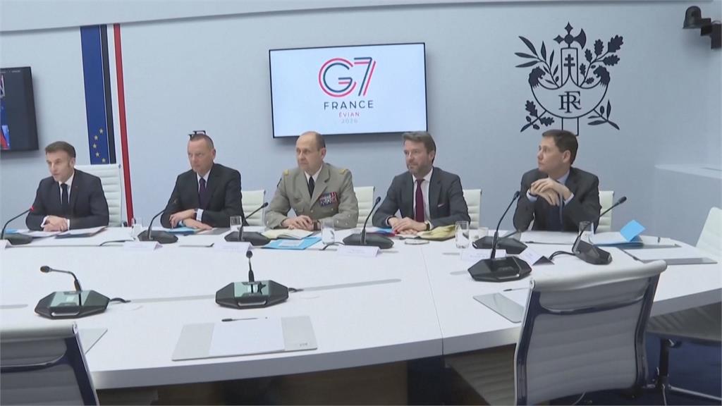 英美軍事基地遭襲！　美以反擊轟伊朗130艘艦艇、飛彈基地