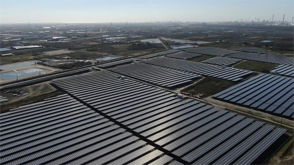 烏山頭光電設施遭質疑「污染水源」　七大光電公協會闢謠：盼綠電正向發展