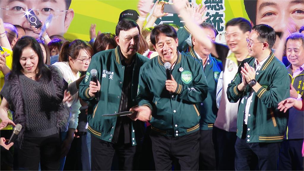 賴清德拉抬李坤城與余天飆唱「榕樹下」 鄉親期盼「賴蕭配」