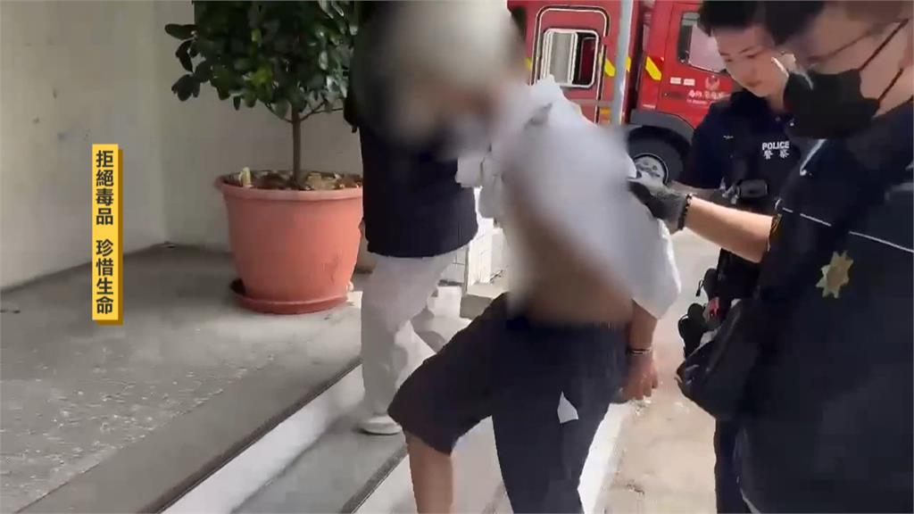 驚險畫面曝！通緝犯拒檢逃逸　員警遭拖行300米