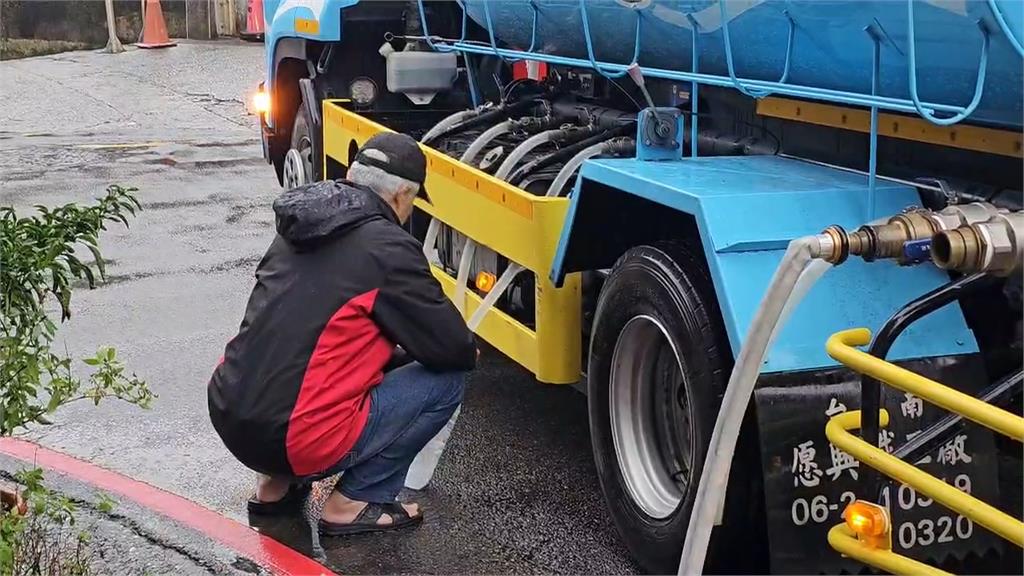 基隆大規模油污水! 廢油處理公司"黑心手法"海撈上千萬