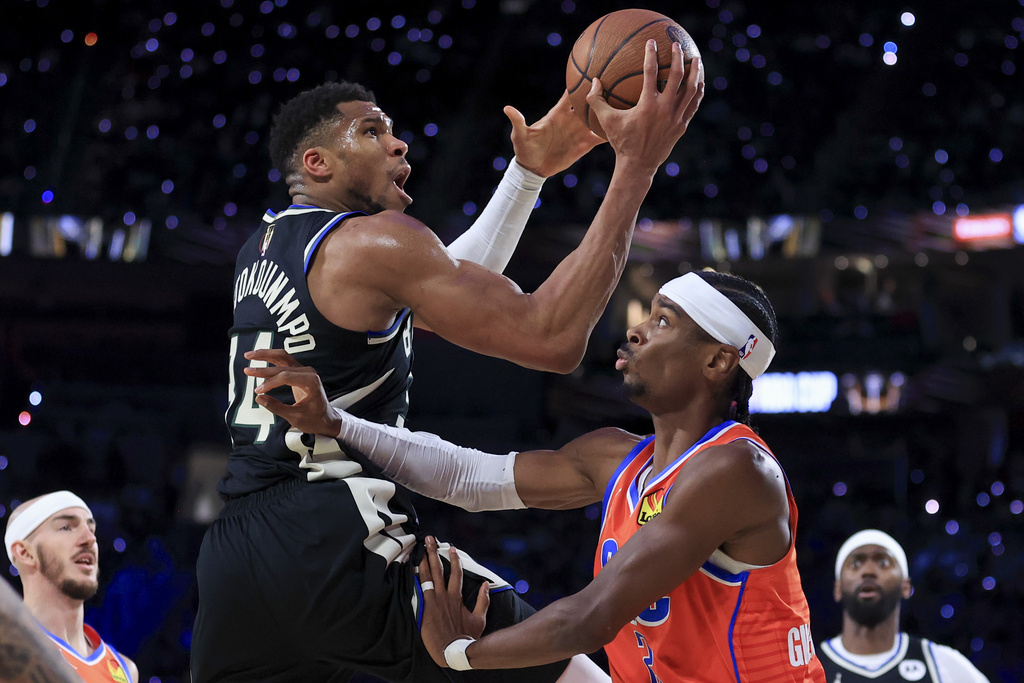 NBA(影)/字母哥大三元演出! 公鹿3分雨轟垮雷霆勇奪NBA盃冠軍