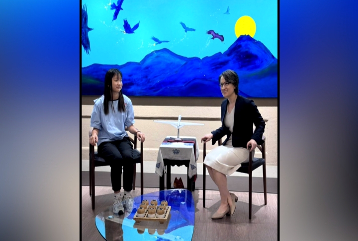展現工藝之美！手工打造胡桃木椅　蕭美琴親自接見公東高工師生