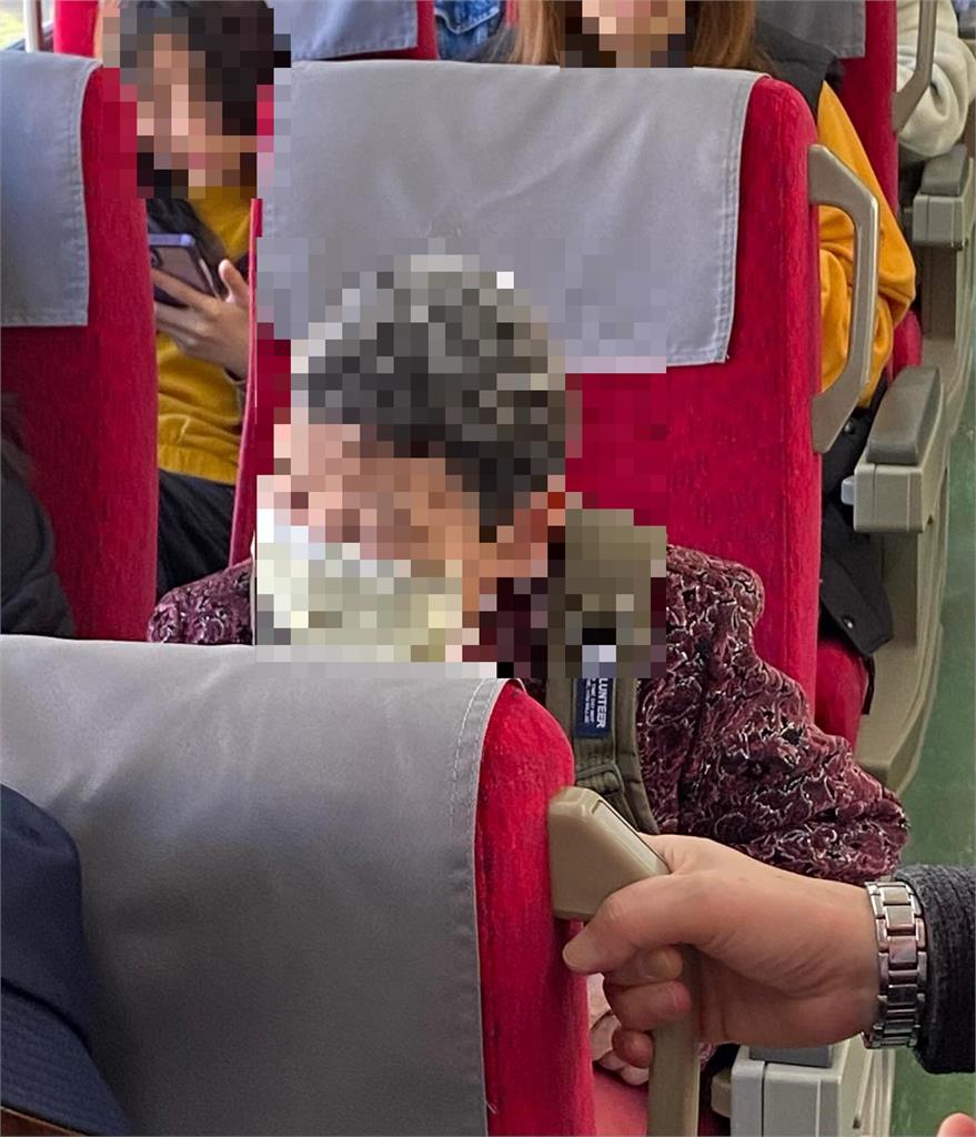 92歲阿嬤「獨自搭台鐵」旅遊!霸氣背影照吸3.6萬人朝聖:真是好福氣