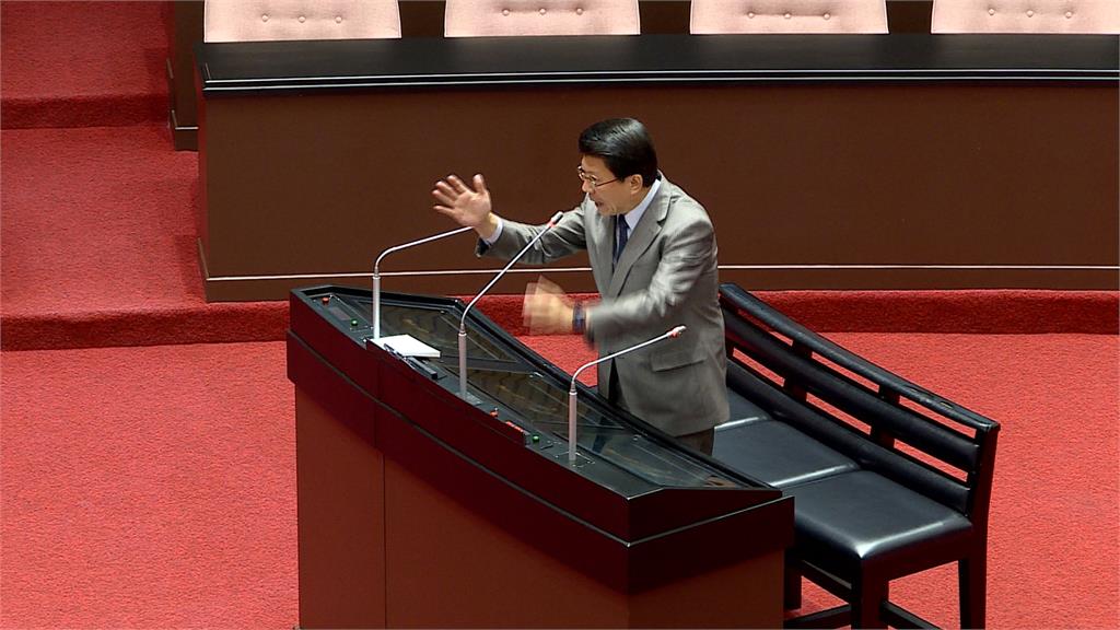 謝龍介質詢「機密消息」　卓榮泰被問到笑場了