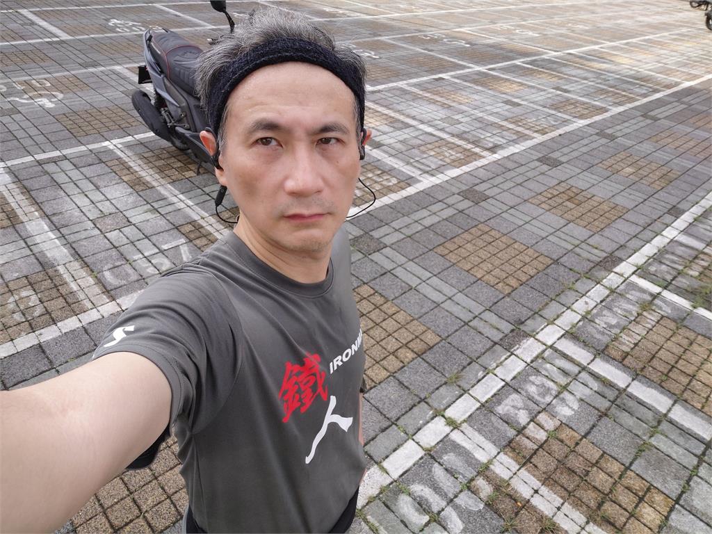 鄭運鵬才接任世曦董座!尷尬PO錯群組「神秘1小時行程」網驚:懂玩…