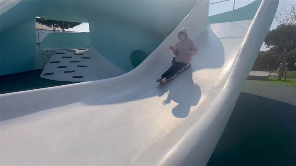 斷腿溜滑梯　八卦山天空遊戲場　傳國中女學生溜下骨折