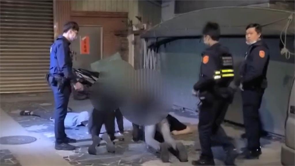 兩度停錯車位車被上鎖! 一群年輕人痛毆刺傷KTV老闆
